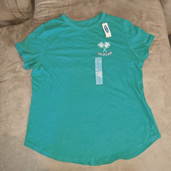 Old Navy Two Of A Kind Green T-shirt - Picture 1 of 4